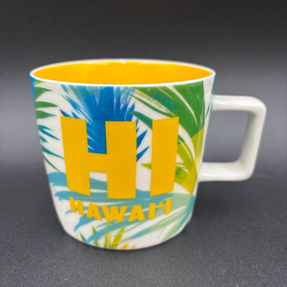 2018 Starbucks HI Hawaii 14 oz Coffee Cup Mug Yellow Interior Green & Blue Palms